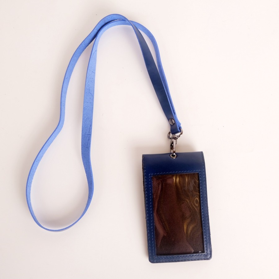 sendy-leather-levante-id-card-holder-109831