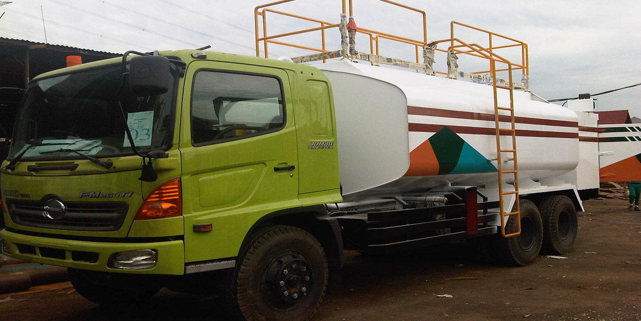 ﻿misitama-fuel-truck-109852