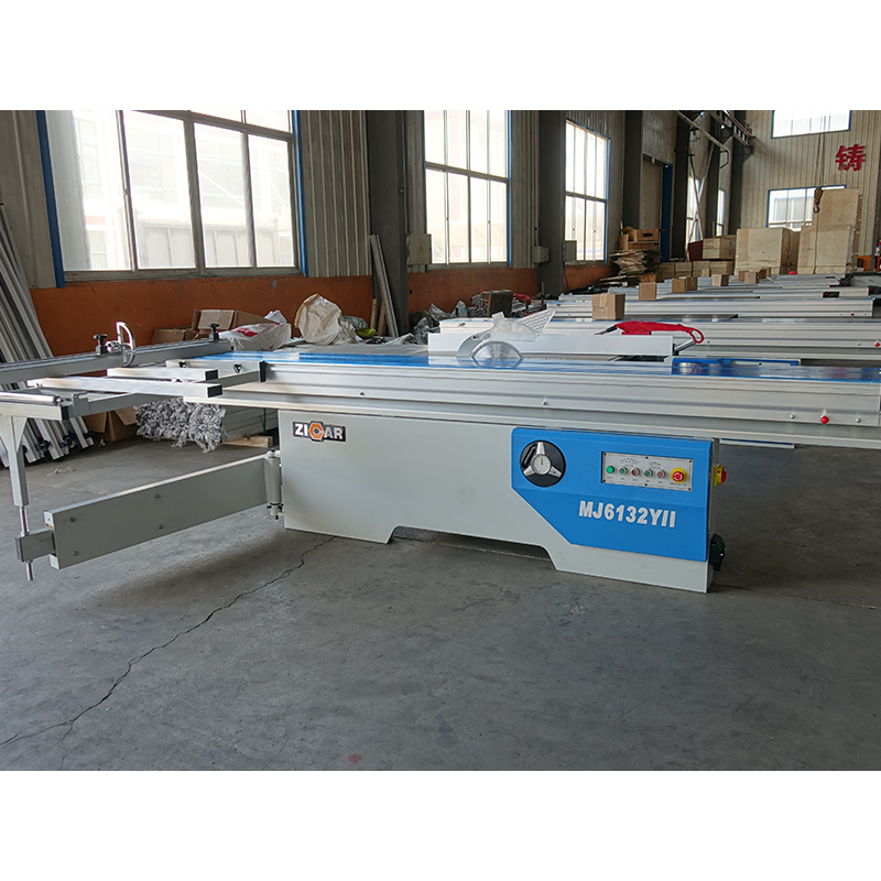 Sliding table saw